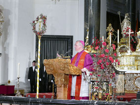 Abschlussvesper der Bischofskonferenz mit Spendung des Bonifatiussegens (© Karl-Franz Thiede)